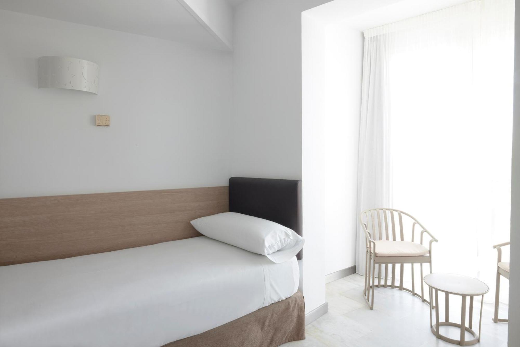 Catalonia Mirador Des Port Hotell Rum bild